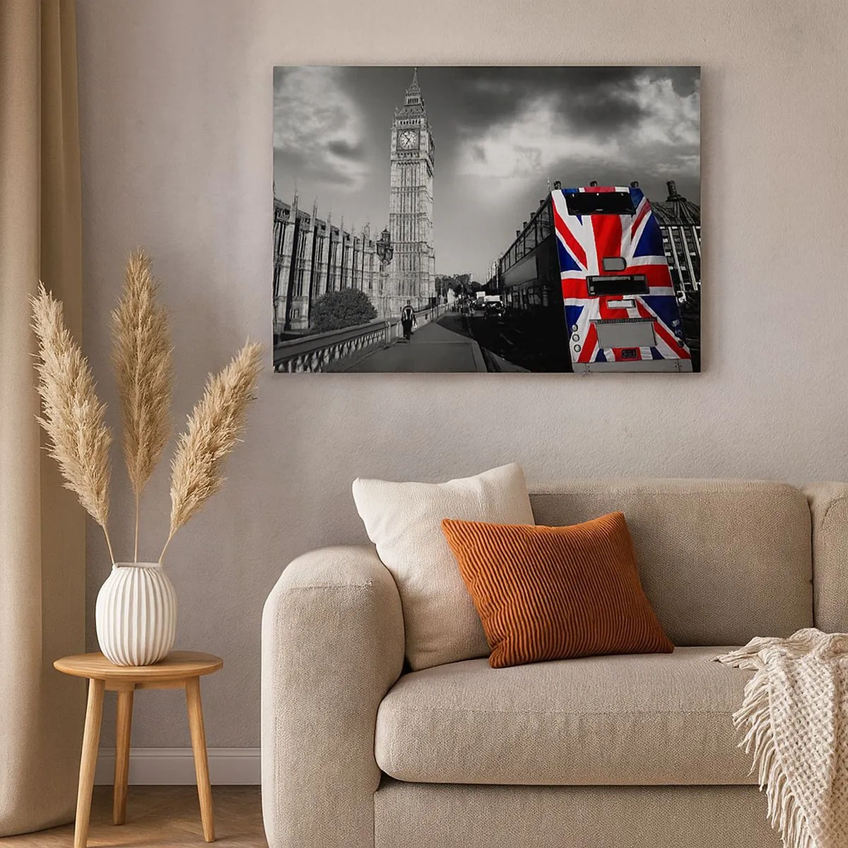 Bild auf Leinwand - Leinwandbild - Big Ben und ein Bus mit britischer Flagge vor schwarz-weißem Hintergrund - 70x50cm - Stolz und toll - Moderne Wanddekoration für Wohnzimmer und Schlafzimmer ARTTOR