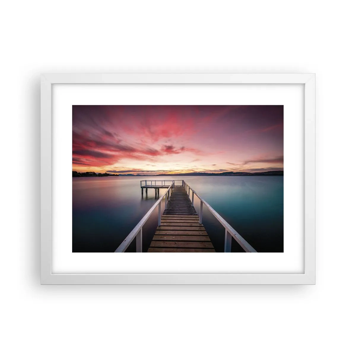 Poster in einem weißen Rahmen - Die sanfte Flamme des Abends - 40x30 cm