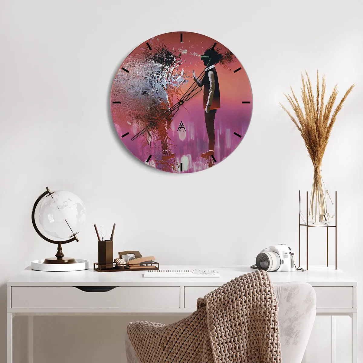 Wanduhr - Glasuhr - Eine Figur mit VR-Brille in einer futuristischen, rosa Welt - 30x30cm - Kannst du dich selbst anschauen? - Moderne Wanddekoration für Wohnzimmer, Küche und Schlafzimmer ARTTOR