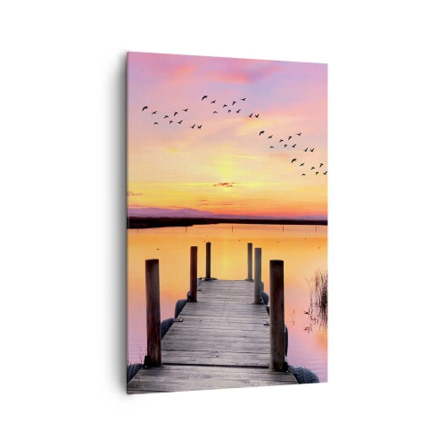 Bild auf Leinwand - Leinwandbild - Ein Pier an einem See bei Sonnenuntergang mit Vögeln am Himmel - 80x120cm - Violette stille Morgendämmerung - Moderne Wanddekoration für Wohnzimmer und Schlafzimmer ARTTOR