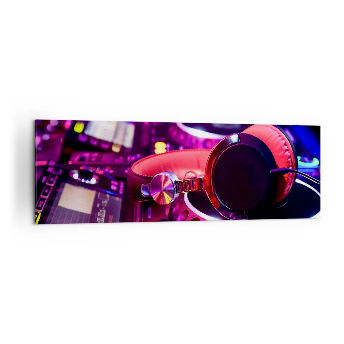 Bild auf Leinwand - Leinwandbild - DJ-Kopfhörer auf einer Konsole mit Neonbeleuchtung - 160x50cm - Bevor der Spaß beginnt - Moderne Wanddekoration für Wohnzimmer und Schlafzimmer ARTTOR