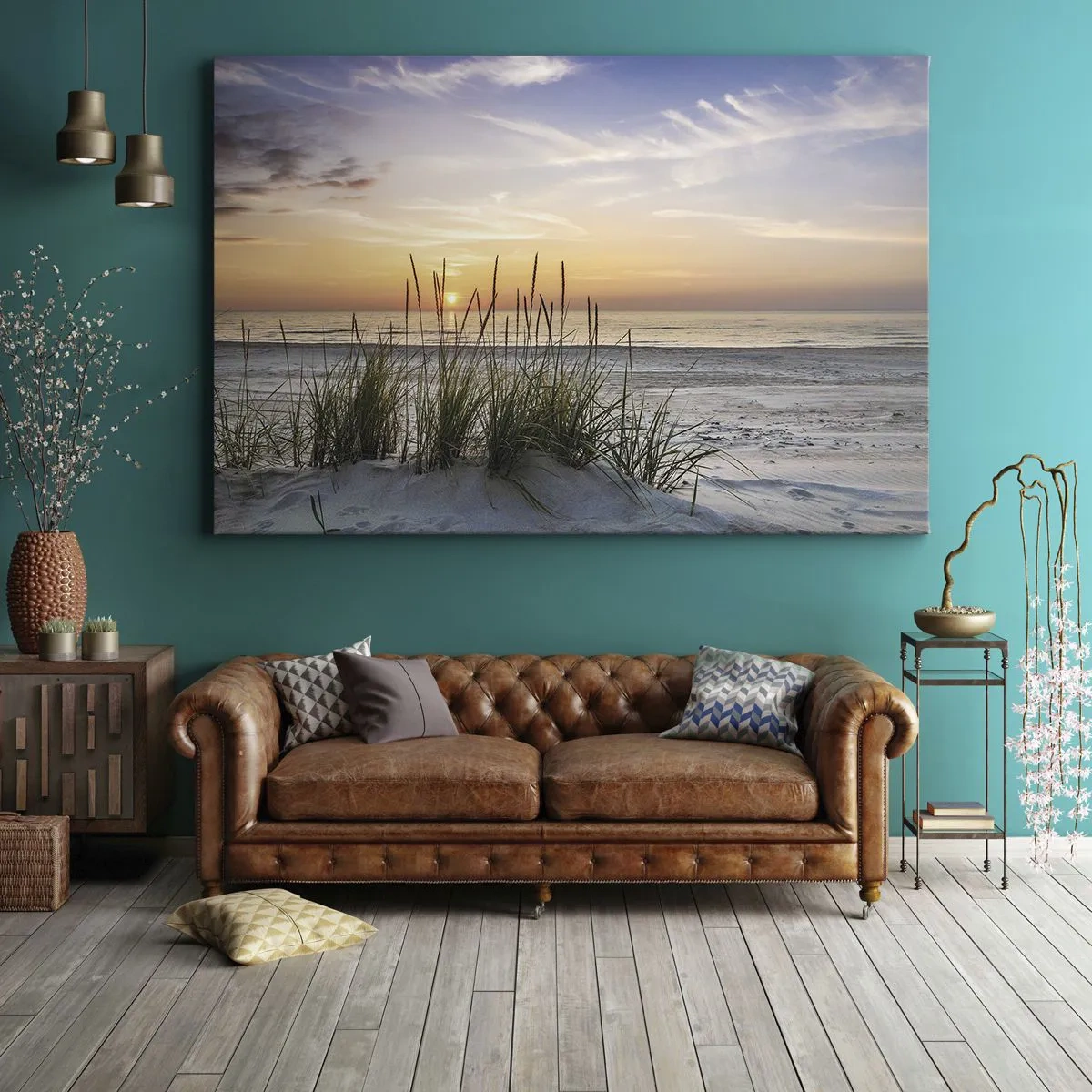 Bild auf Leinwand - Leinwandbild - Ein Sandstrand bei Sonnenuntergang mit Gras im Hintergrund - 70x50cm - Schau, denk, fühl - Moderne Wanddekoration für Wohnzimmer und Schlafzimmer ARTTOR