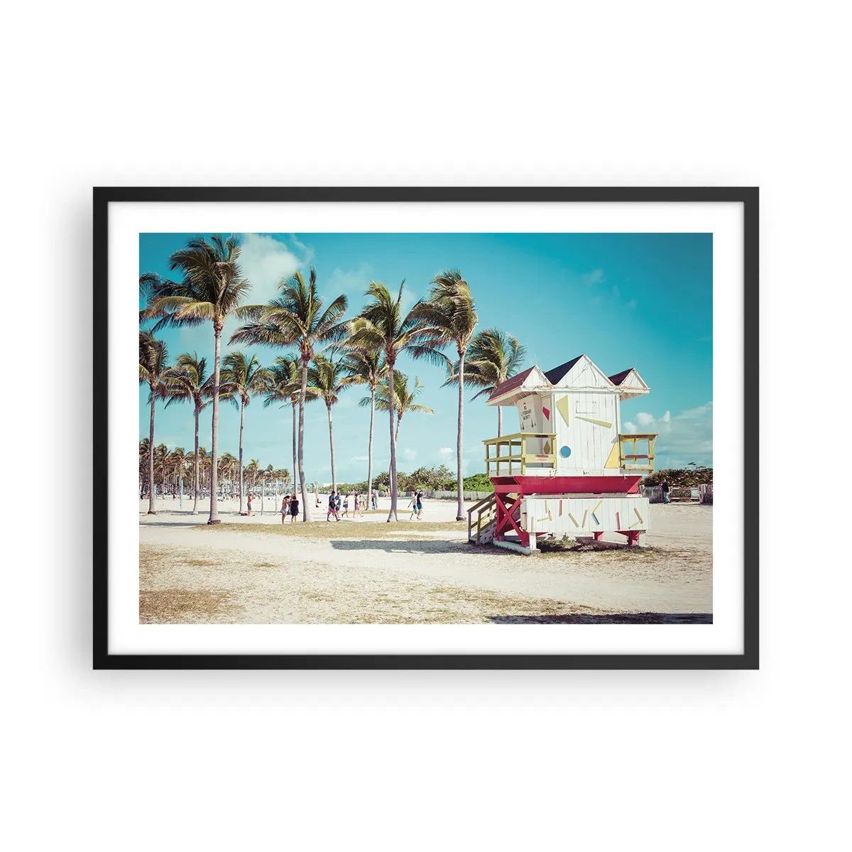 Poster in einem schwarzem Rahmen - Ein Strand mit Palmen und einem Rettungsschwimmerturm im Hintergrund - 70x50cm - Dir steht ein schöner Tag bevor - Moderne Wanddekoration für Wohnzimmer und Schlafzimmer ARTTOR
