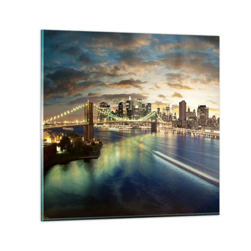 Glasbild - Bild auf glas - Ein heller Abend über Manhattan - 40x40 cm