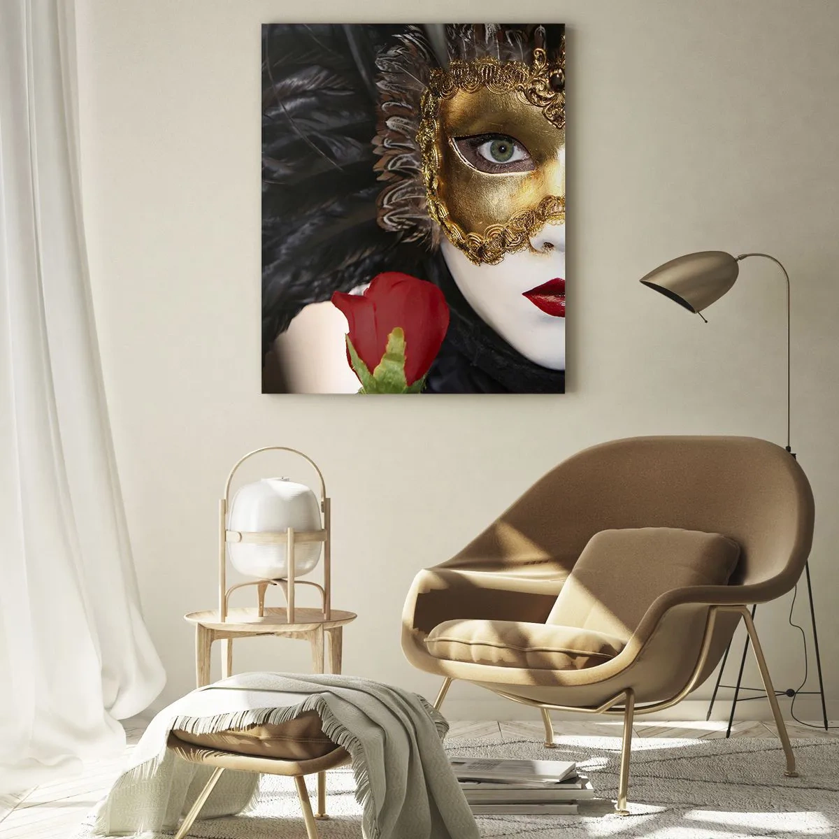 Glasbild - Bild auf glas - Goldene venezianische Maske mit Federn und einer roten Rose, geheimnisvolles Motiv. - 80x120cm - Denn das Leben ist ein großer Ball - Moderne Wanddekoration für Wohnzimmer und Schlafzimmer ARTTOR