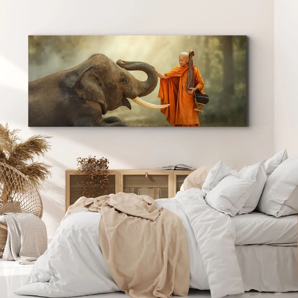 Bild auf Leinwand - Leinwandbild - Ein Mönch und ein Elefant in Harmonie vor der Kulisse der Natur - 120x50cm - Treffen unterwegs - Moderne Wanddekoration für Wohnzimmer und Schlafzimmer ARTTOR