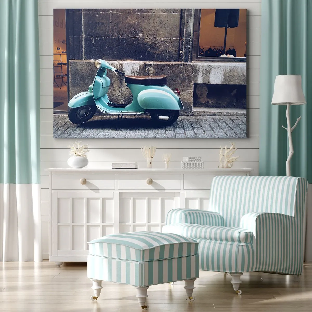 Bild auf Leinwand - Leinwandbild - Ein Retro-Roller, der an einer Steinmauer geparkt ist - 120x80cm - Unvergessliche Atmosphäre - Moderne Wanddekoration für Wohnzimmer und Schlafzimmer ARTTOR