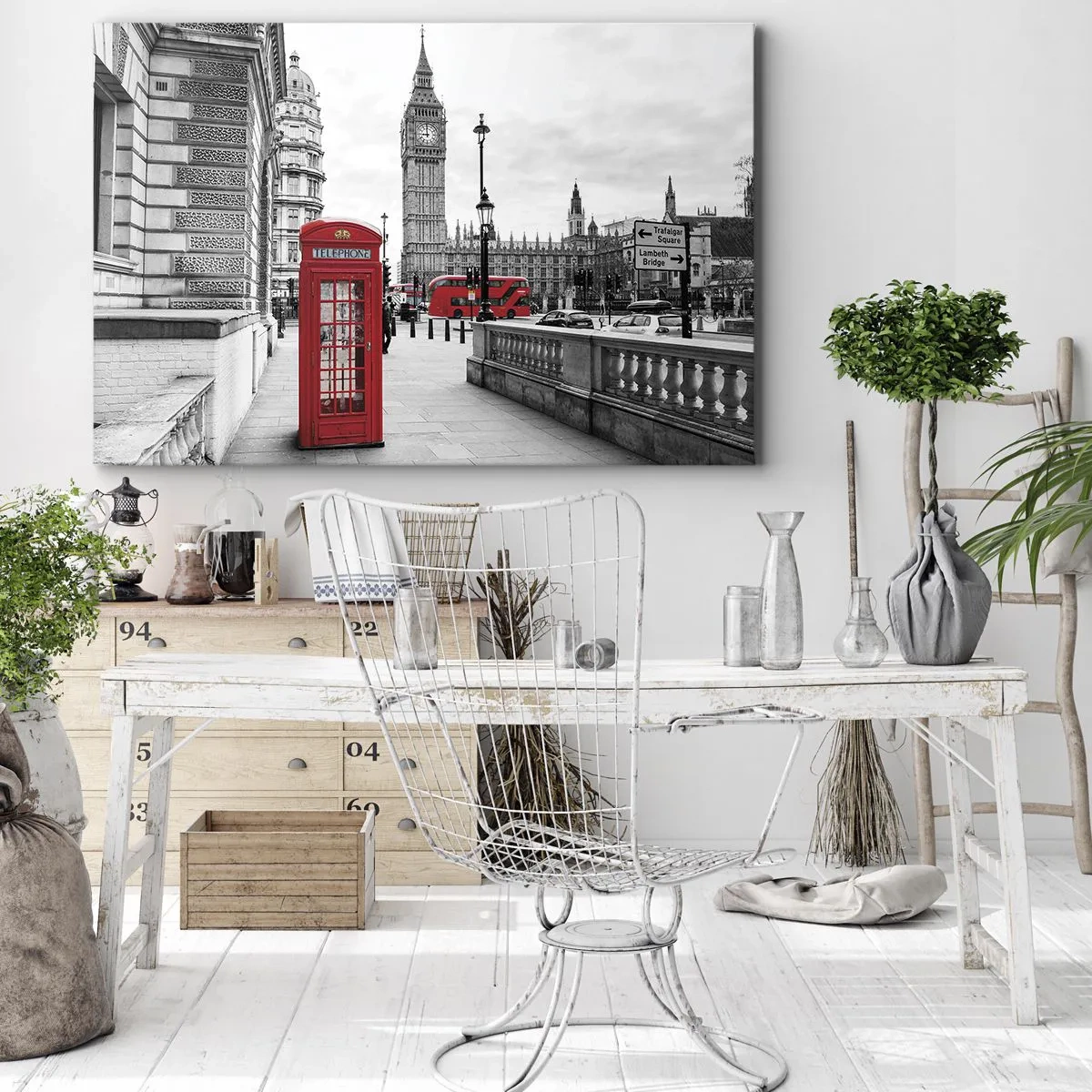 Bild auf Leinwand - Leinwandbild - Eine rote Telefonzelle mit Big Ben im Hintergrund in London - 100x70cm - London, ohne Zweifel - Moderne Wanddekoration für Wohnzimmer und Schlafzimmer ARTTOR