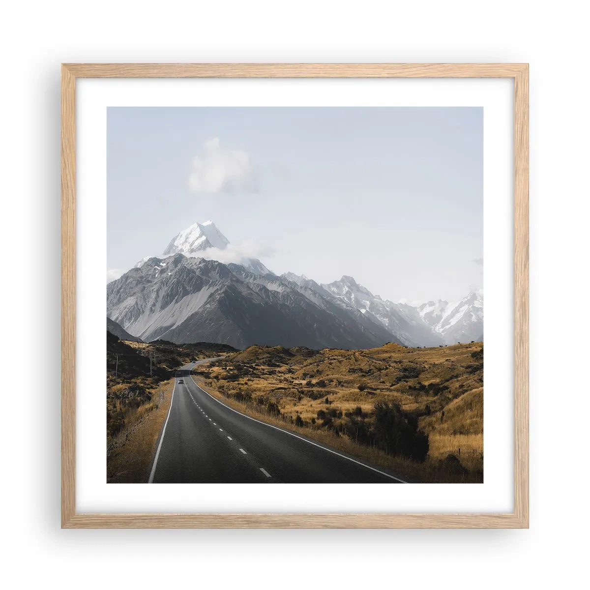 Poster in einem Rahmen aus heller Eiche - Der Weg ins Herz der Berge - 50x50 cm