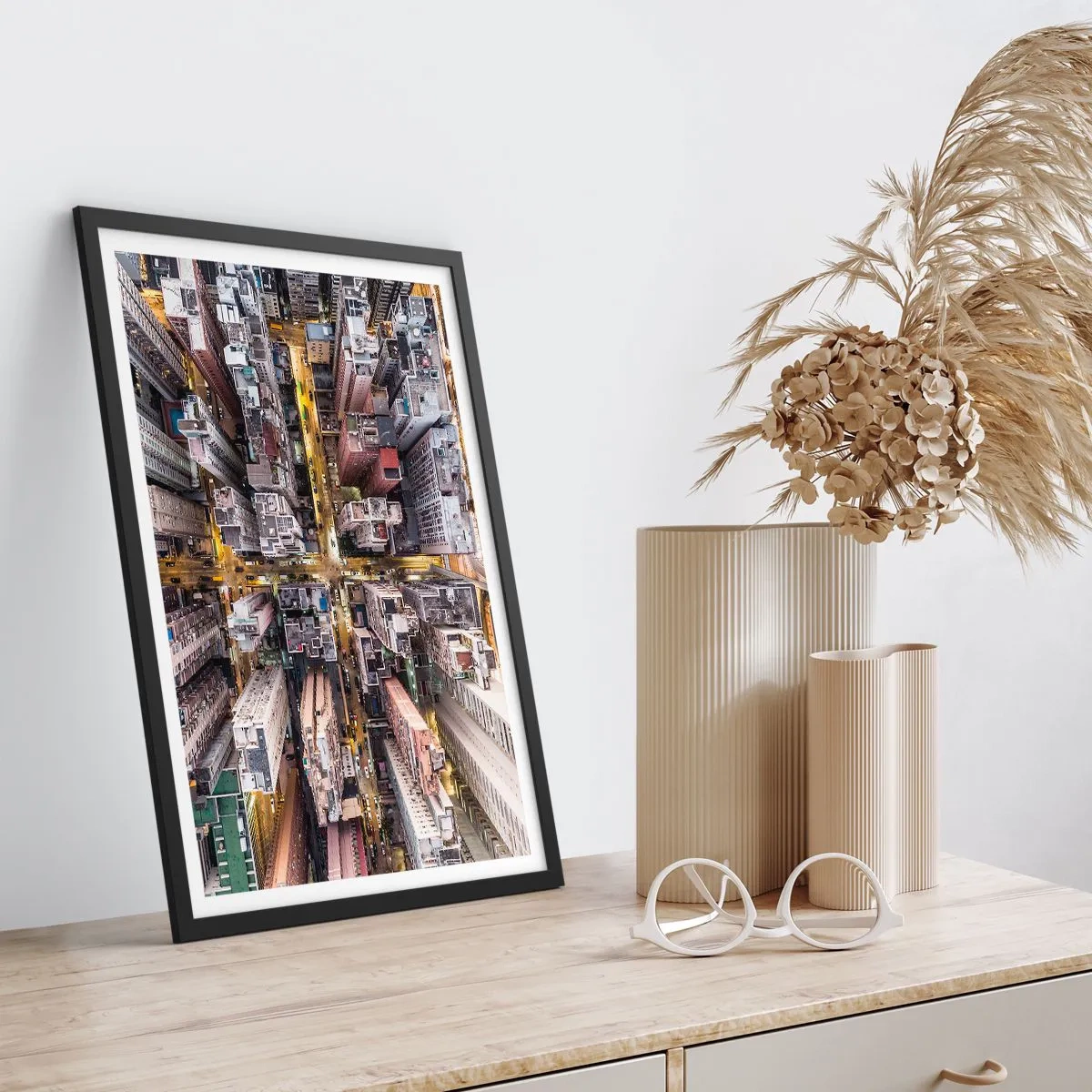 Poster in einem schwarzem Rahmen - Grüße aus Hongkong - 30x40 cm