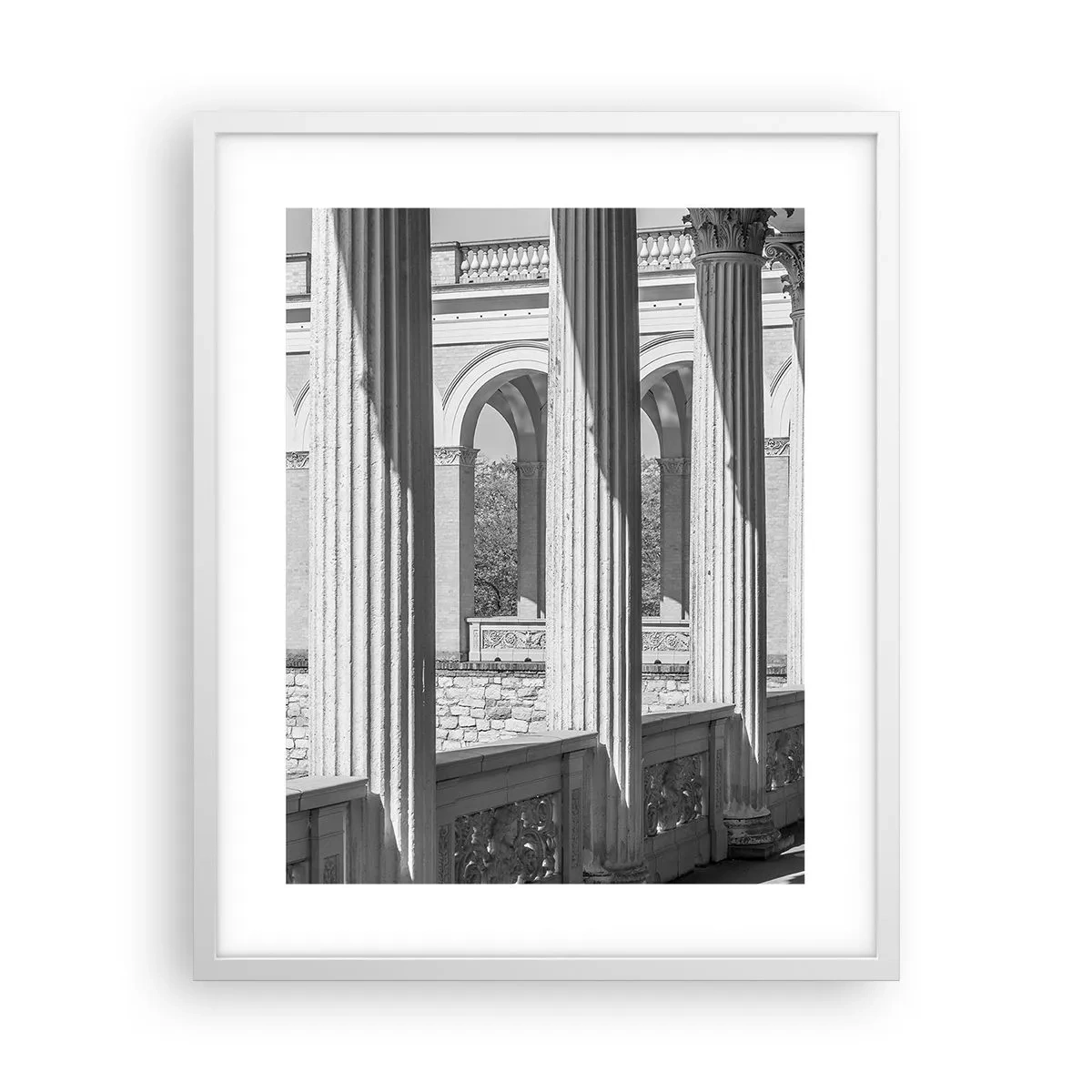 Poster in einem weißen Rahmen - Sonnige Arkade - 40x50 cm
