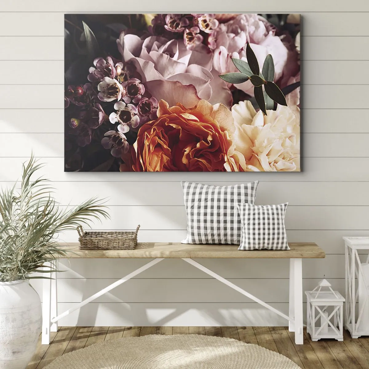 Bild auf Leinwand - Leinwandbild - Eine Nahaufnahme einer farbenfrohen Blumenkomposition - 70x50cm - Eingehüllt in Schönheit - Moderne Wanddekoration für Wohnzimmer und Schlafzimmer ARTTOR