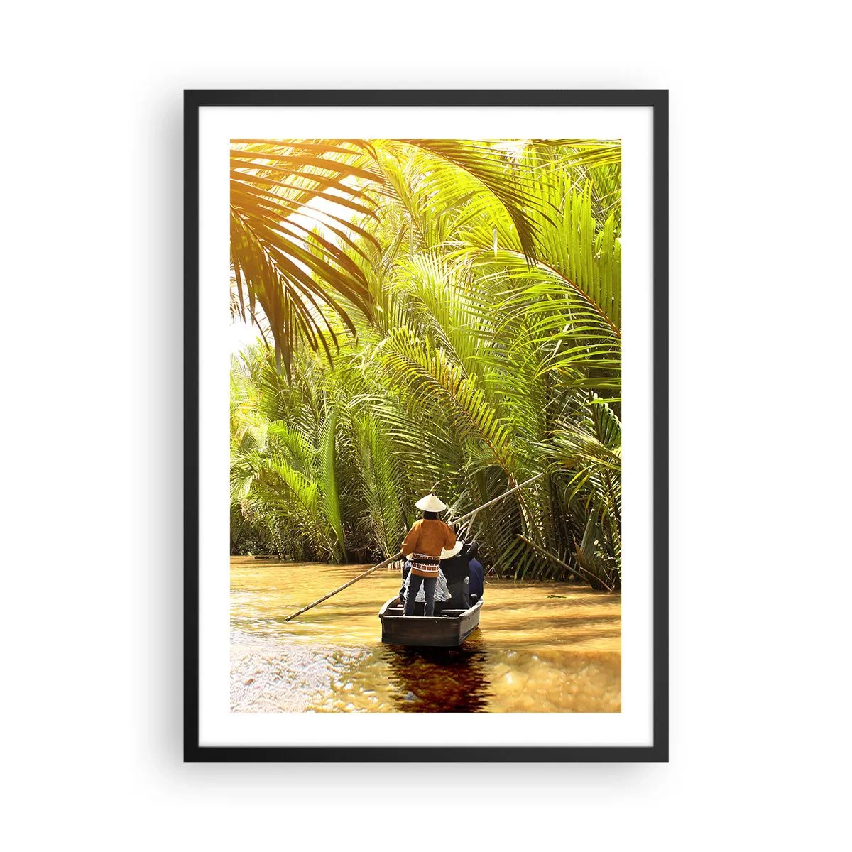Poster in einem schwarzem Rahmen - Ein traditionelles Boot in einem tropischen Palmenwald, der von der Sonne beschienen wird - 50x70cm - Eine Palmenschlucht entlang - Moderne Wanddekoration für Wohnzimmer und Schlafzimmer ARTTOR