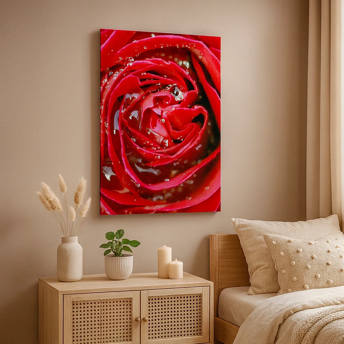Bild auf Leinwand - Leinwandbild - Nahaufnahme einer roten Rose mit Wassertropfen auf den Blütenblättern - 50x70cm - In den Tautropfen - Moderne Wanddekoration für Wohnzimmer und Schlafzimmer ARTTOR