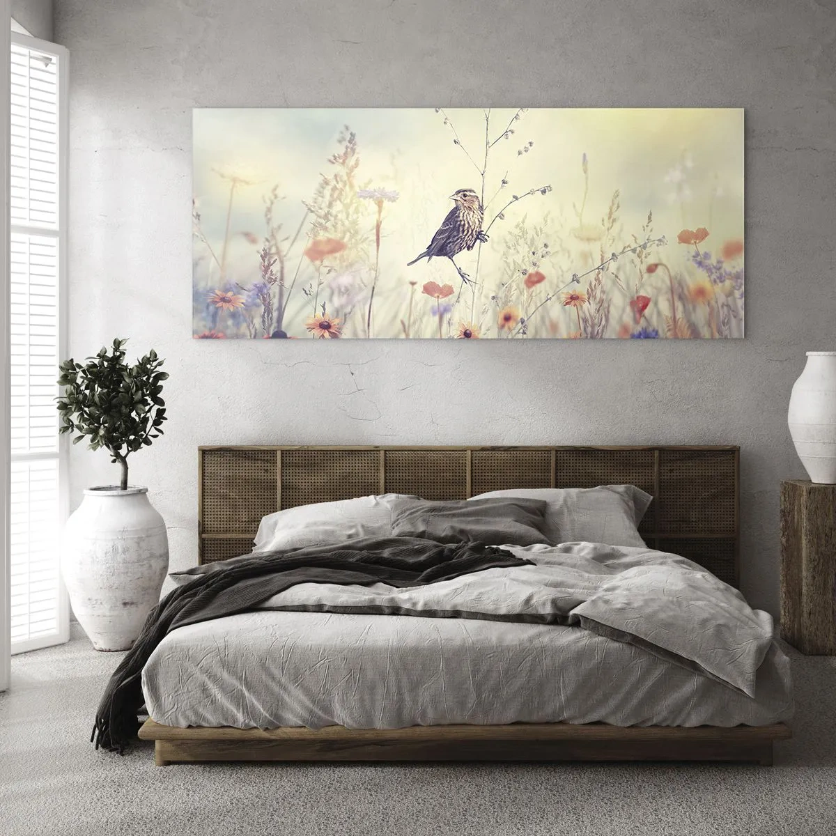Glasbild - Bild auf glas - Vogelporträt mit einer Wiese im Hintergrund - 100x40 cm