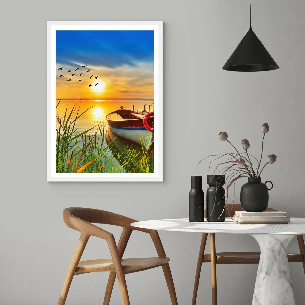 Poster in einem weißen Rahmen - Die Kormorane fliegen schon weg - 30x40 cm