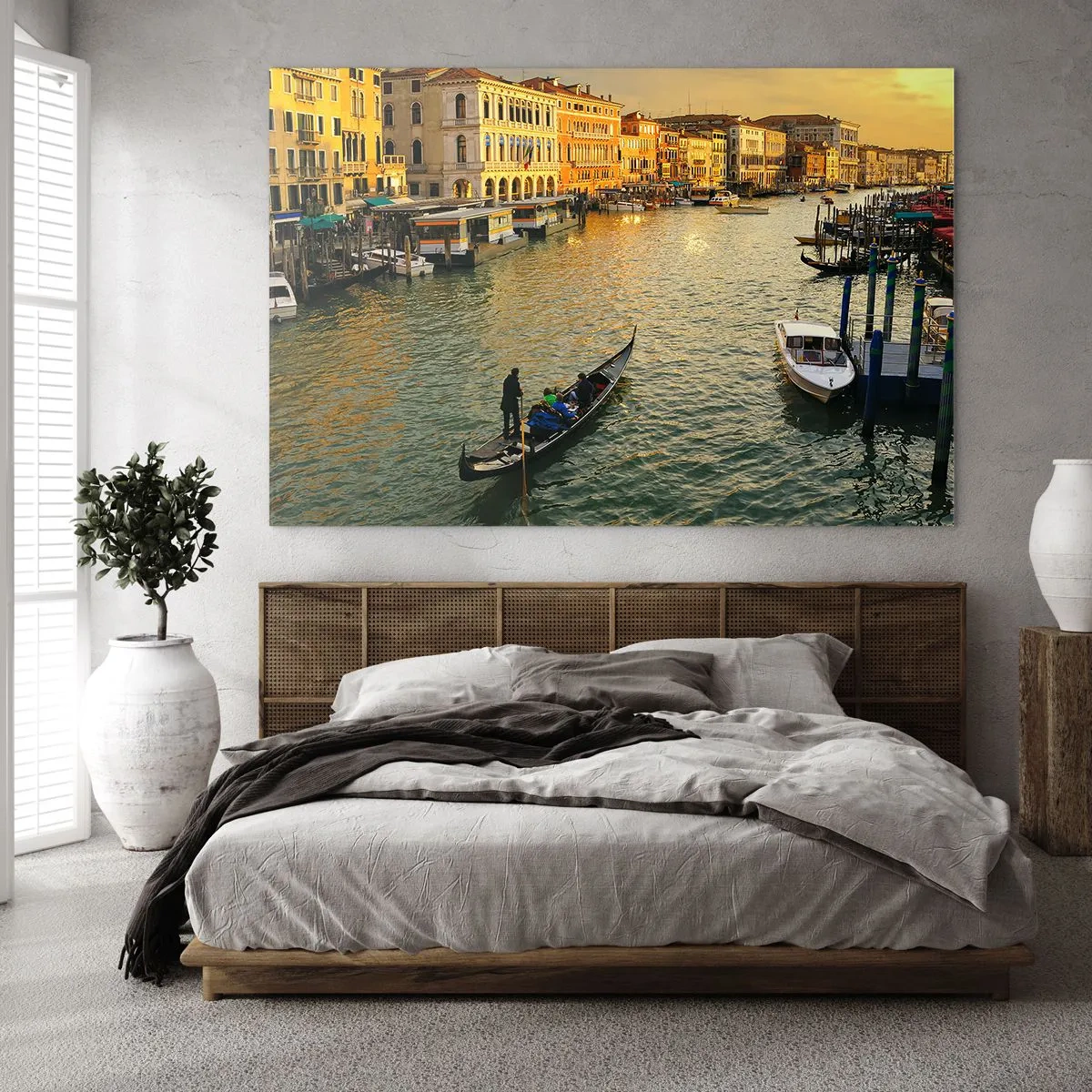 Glasbild - Bild auf glas - Sonnenuntergang über einem Kanal in Venedig mit Gondeln - 120x80cm - Auf der Sonnenseite der Straße - Moderne Wanddekoration für Wohnzimmer und Schlafzimmer ARTTOR