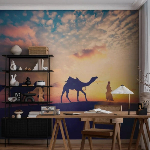 Selbstklebende Fototapete Deluxe Sticker - Der geheimnisvolle Geist des Orients - Landschaft, Wüste, Kamel - 350x256 cm