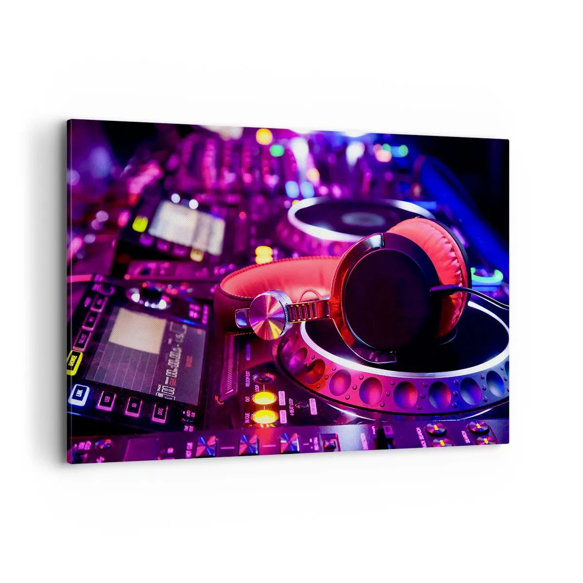 Bild auf Leinwand - Leinwandbild - DJ-Kopfhörer auf einer Konsole mit Neonbeleuchtung - 120x80cm - Bevor der Spaß beginnt - Moderne Wanddekoration für Wohnzimmer und Schlafzimmer ARTTOR
