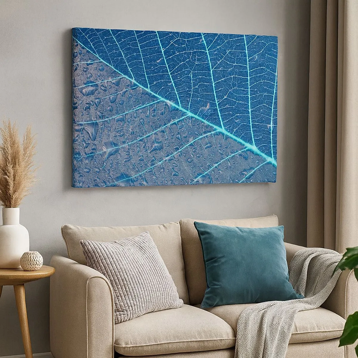 Bild auf Leinwand - Leinwandbild - Ein Blatt in Blautönen mit Wassertropfen - 70x50cm - Leben in Blau - Moderne Wanddekoration für Wohnzimmer und Schlafzimmer ARTTOR