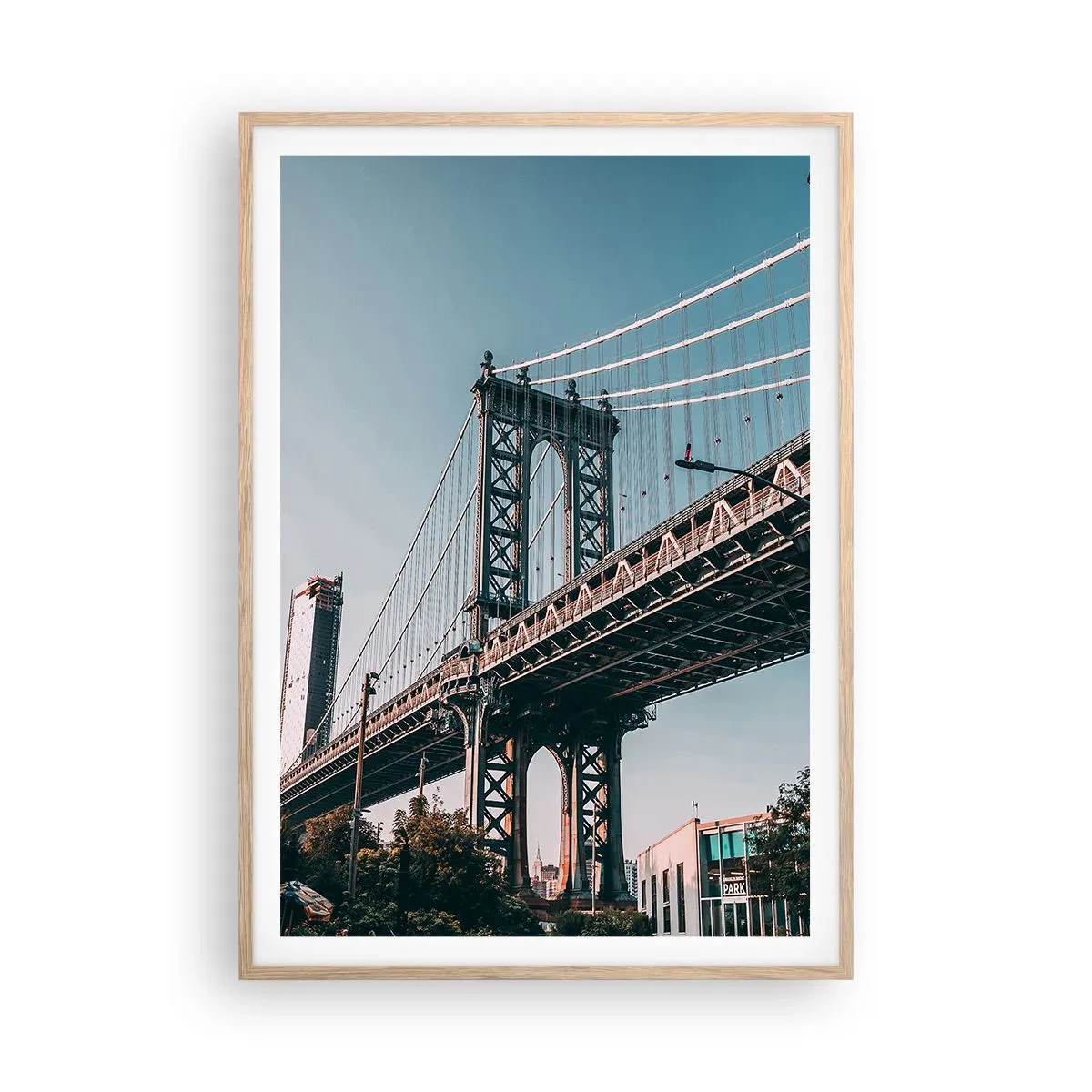 Poster in einem Rahmen aus heller Eiche - Über den Wellen der Stadt - 70x100 cm