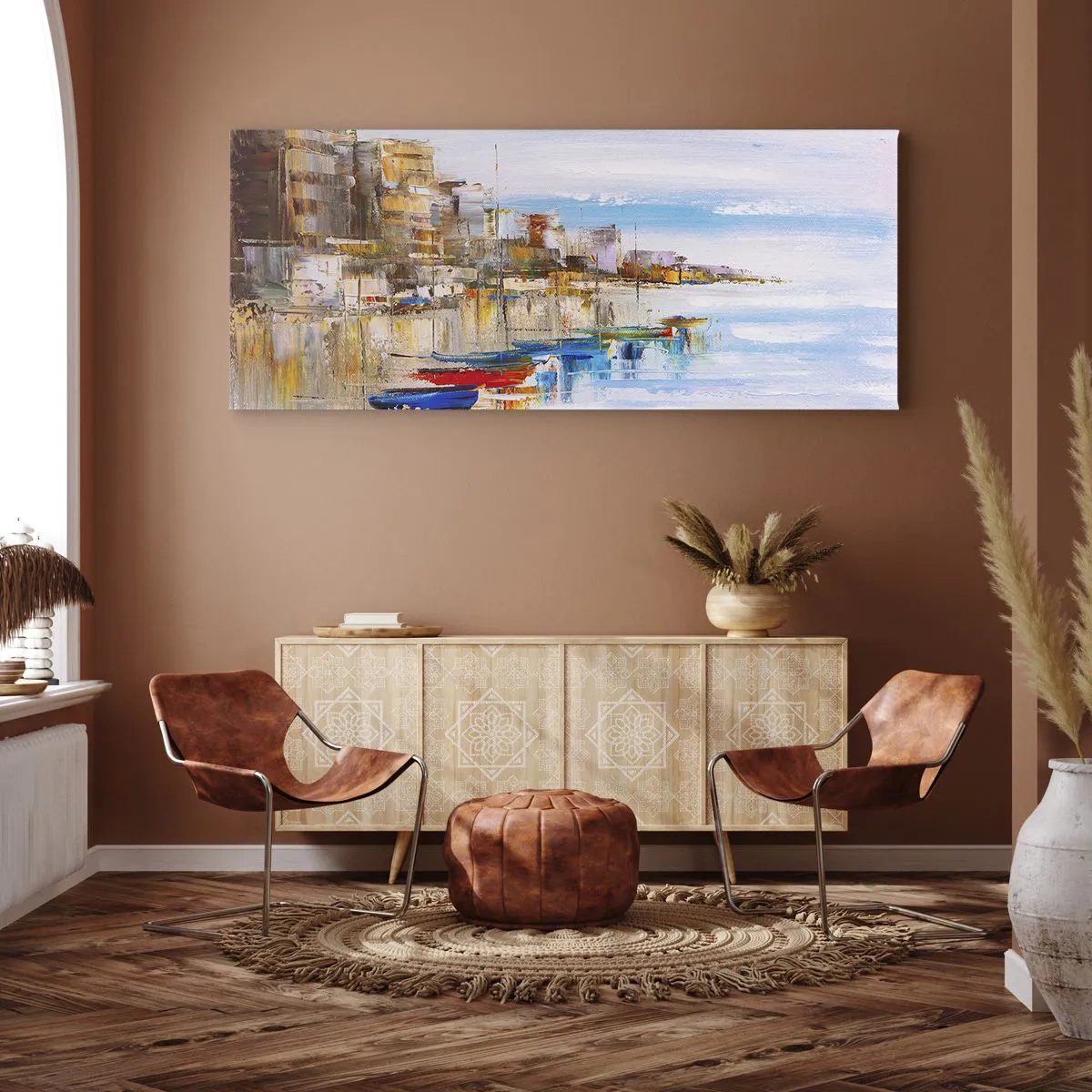 Bild auf Leinwand - Leinwandbild - Bunte Boote am Ufer mit Blick auf die Skyline der Stadt - 160x50cm - Bunte urbane Oase - Moderne Wanddekoration für Wohnzimmer und Schlafzimmer ARTTOR