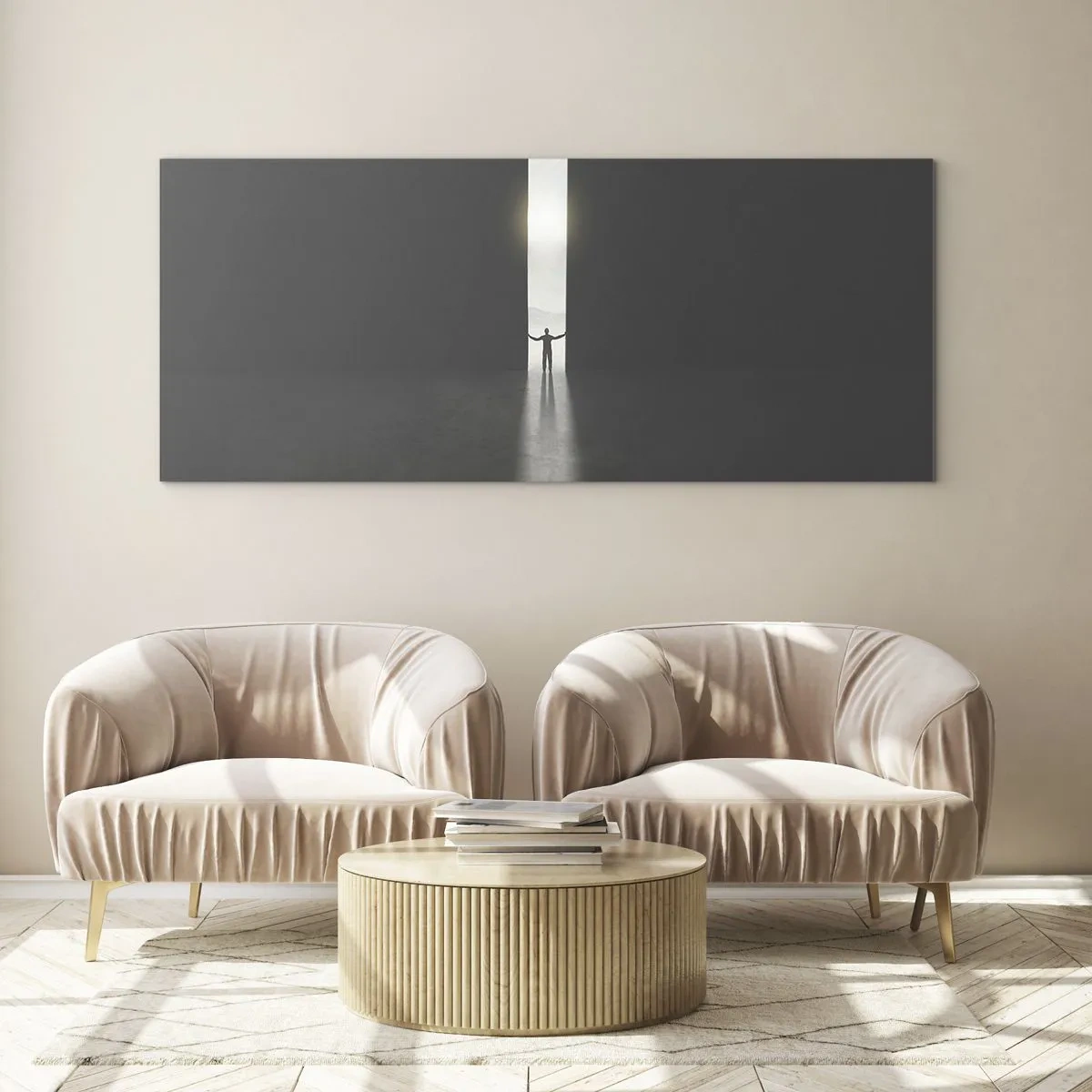 Glasbild - Bild auf glas - Ein Mann steht im Licht eines schmalen Schlitzes in einem dunklen Raum - 160x50cm - Ein Schritt in eine strahlende Zukunft - Moderne Wanddekoration für Wohnzimmer und Schlafzimmer ARTTOR