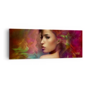 Bild auf Leinwand - Leinwandbild - Eine Frau mit bunten Reflexionen, die einen abstrakten Hintergrund erzeugen - 140x50cm - Schöner als ein Regenbogen, so zart wie ein Nebel - Moderne Wanddekoration für Wohnzimmer und Schlafzimmer ARTTOR
