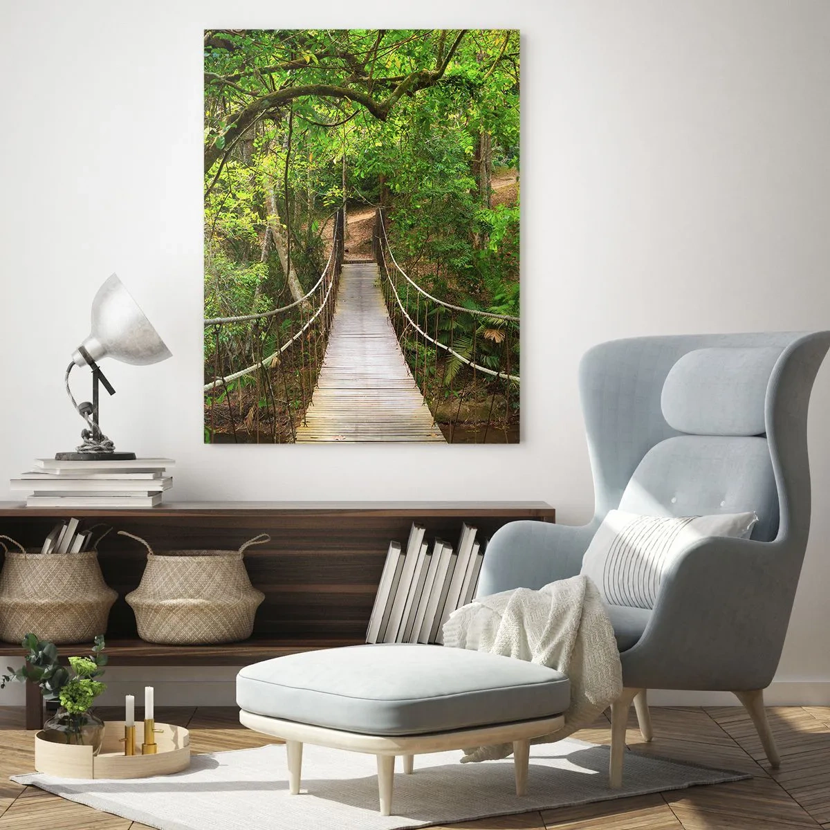 Glasbild - Bild auf glas - Hängebrücke in einem tropischen Wald - 50x70cm - Denn im Garten gibt es eine Schlingpflanze - Moderne Wanddekoration für Wohnzimmer und Schlafzimmer ARTTOR