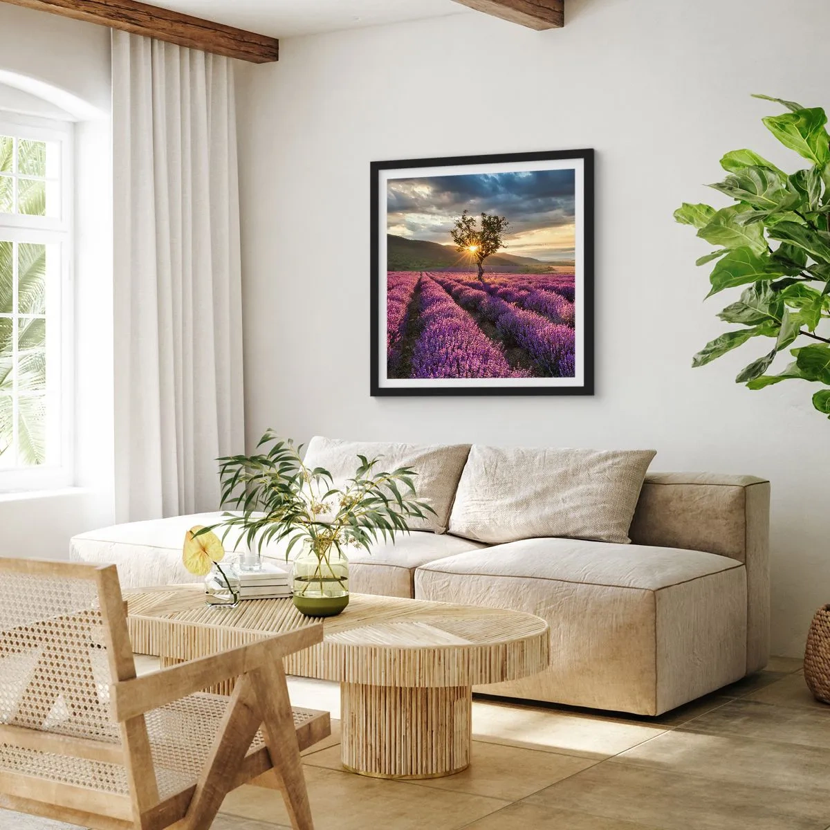 Poster in einem schwarzem Rahmen - Fliederfarbenes Aroma - 30x30 cm