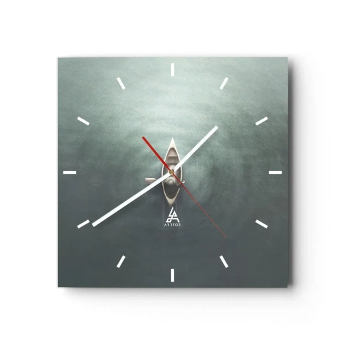 Wanduhr - Glasuhr - Ein einsames Boot auf ruhigem Wasser in minimalistischer Umgebung - 30x30cm - Durch den Mondsee - Moderne Wanddekoration für Wohnzimmer und Schlafzimmer ARTTOR