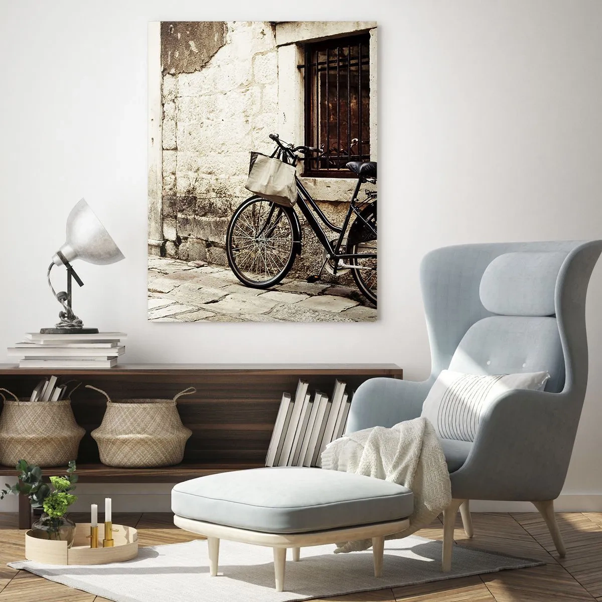 Glasbild - Bild auf glas - Ein Fahrrad vor einer Steinmauer mit Fenster und Tür im Retro-Stil - 70x100cm - Zurück in die Vergangenheit - Moderne Wanddekoration für Wohnzimmer und Schlafzimmer ARTTOR