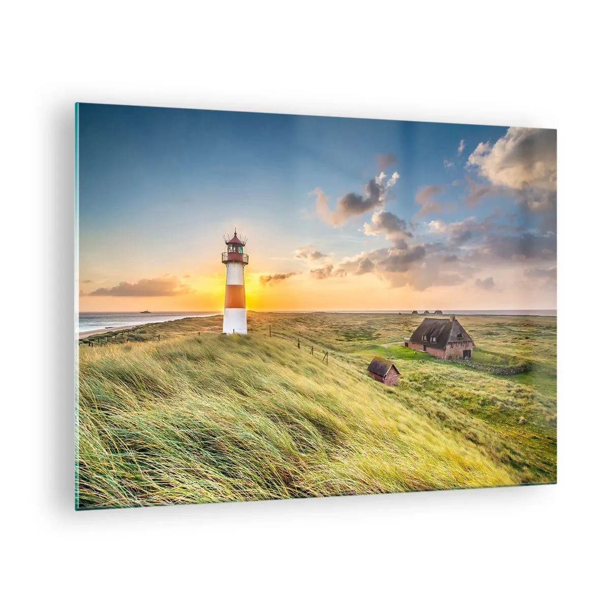 Glasbild - Bild auf glas - Ein Leuchtturm in der untergehenden Sonne über einem stürmischen Meer - 70x50cm - Zwischen den Wellen - Moderne Wanddekoration für Wohnzimmer und Schlafzimmer ARTTOR