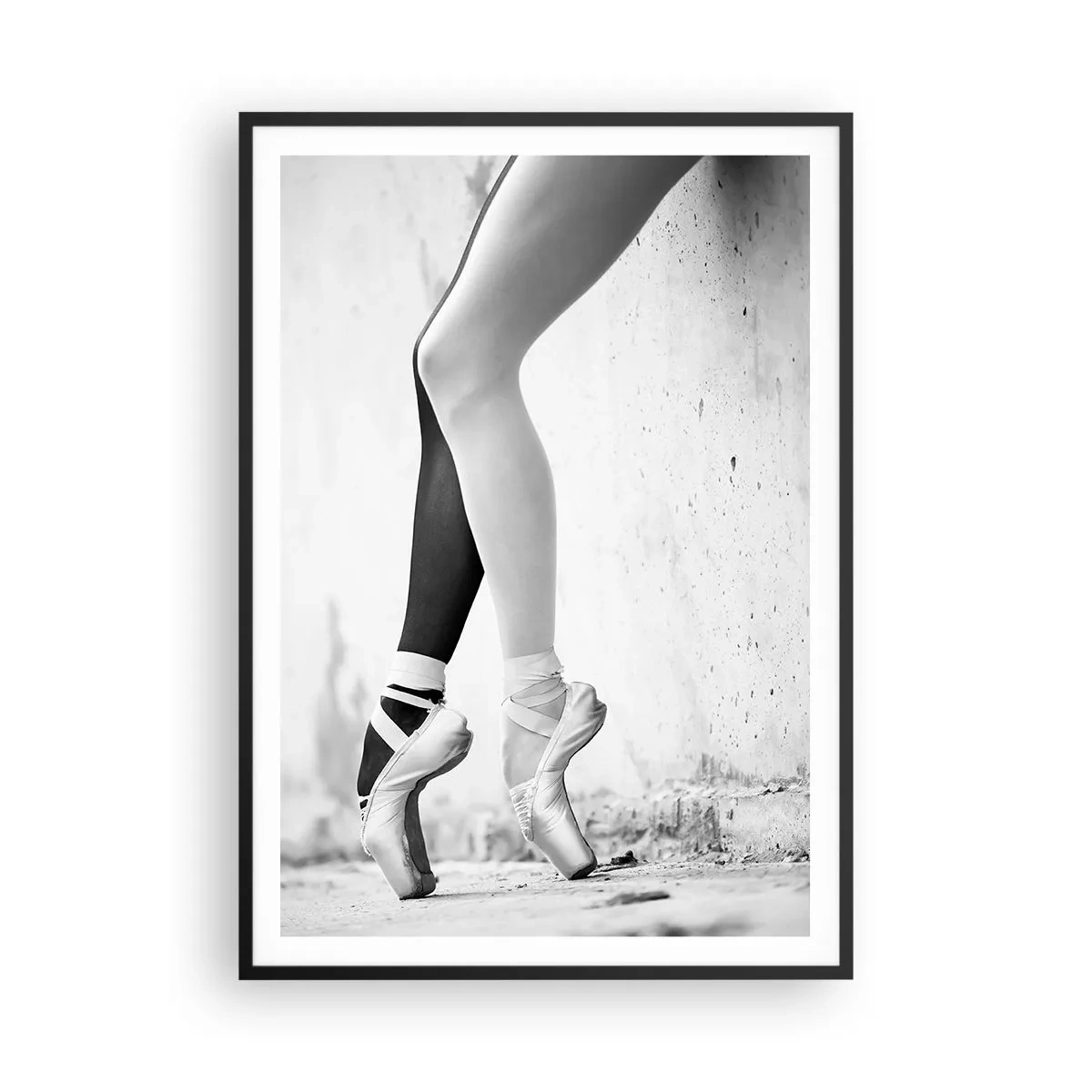 Poster in einem schwarzem Rahmen - Ballerina, voilà! - 70x100 cm