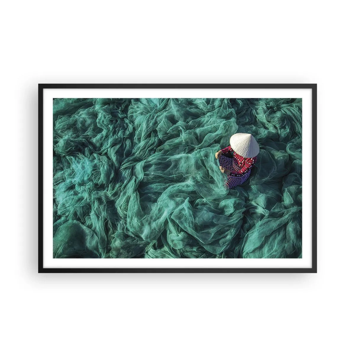 Poster in einem schwarzem Rahmen - In einem Meer aus Netzen - 91x61 cm