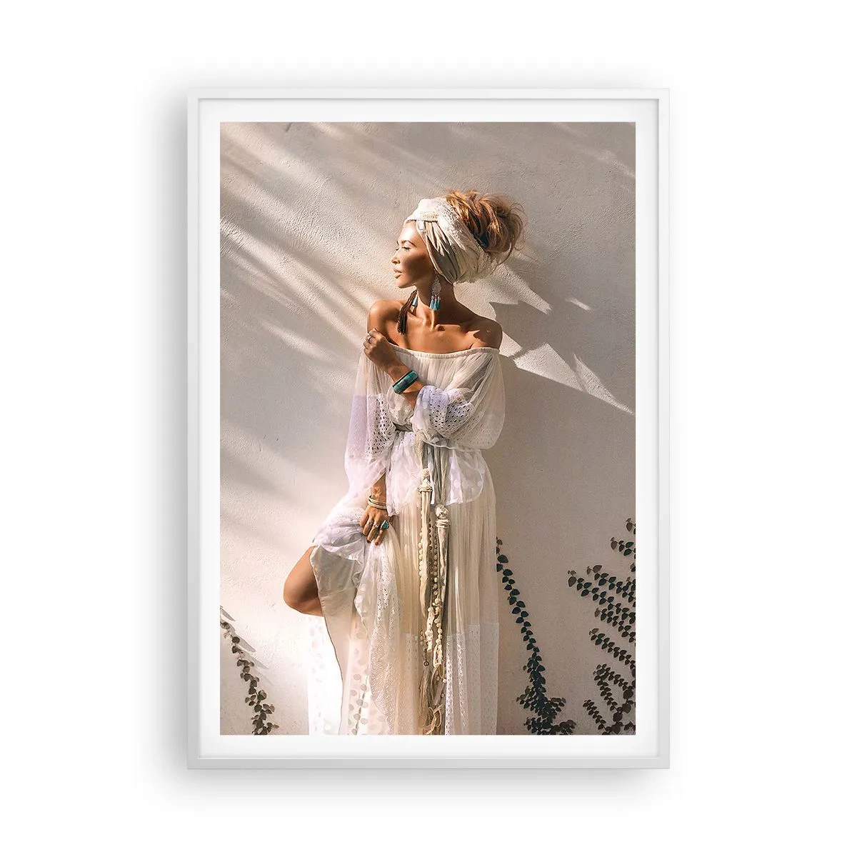 Poster in einem weißen Rahmen - Die Sonne und das Mädchen - 70x100 cm