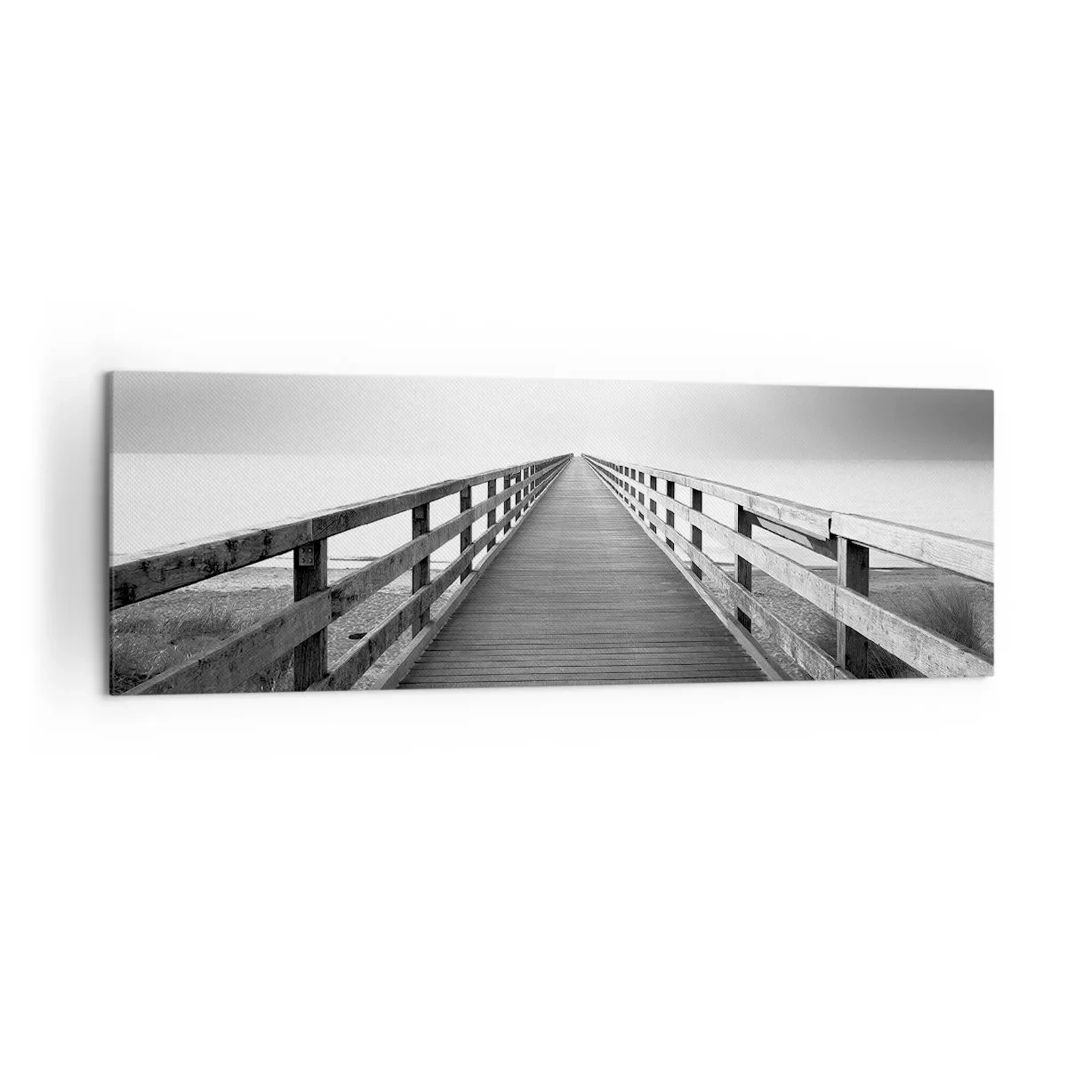 Bild auf Leinwand - Leinwandbild - Ein Schwarzweißbild eines Holzstegs, der zum Horizont führt. - 160x50cm - In die Ferne ... - Moderne Wanddekoration für Wohnzimmer und Schlafzimmer ARTTOR