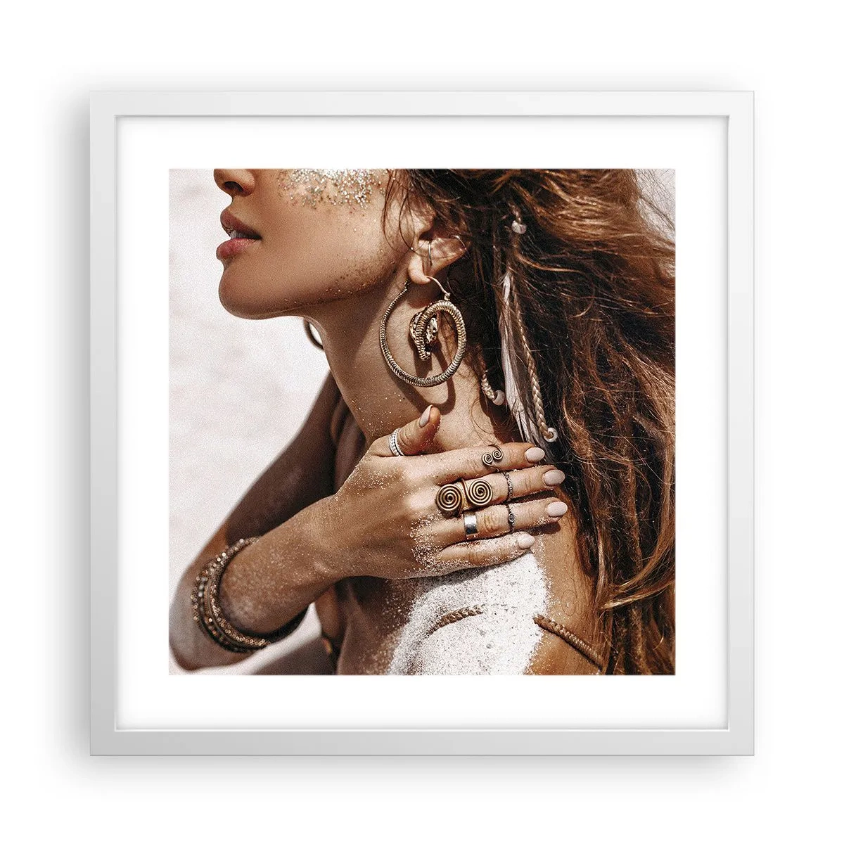 Poster in einem weißen Rahmen - Königin des wilden Strandes - 40x40 cm