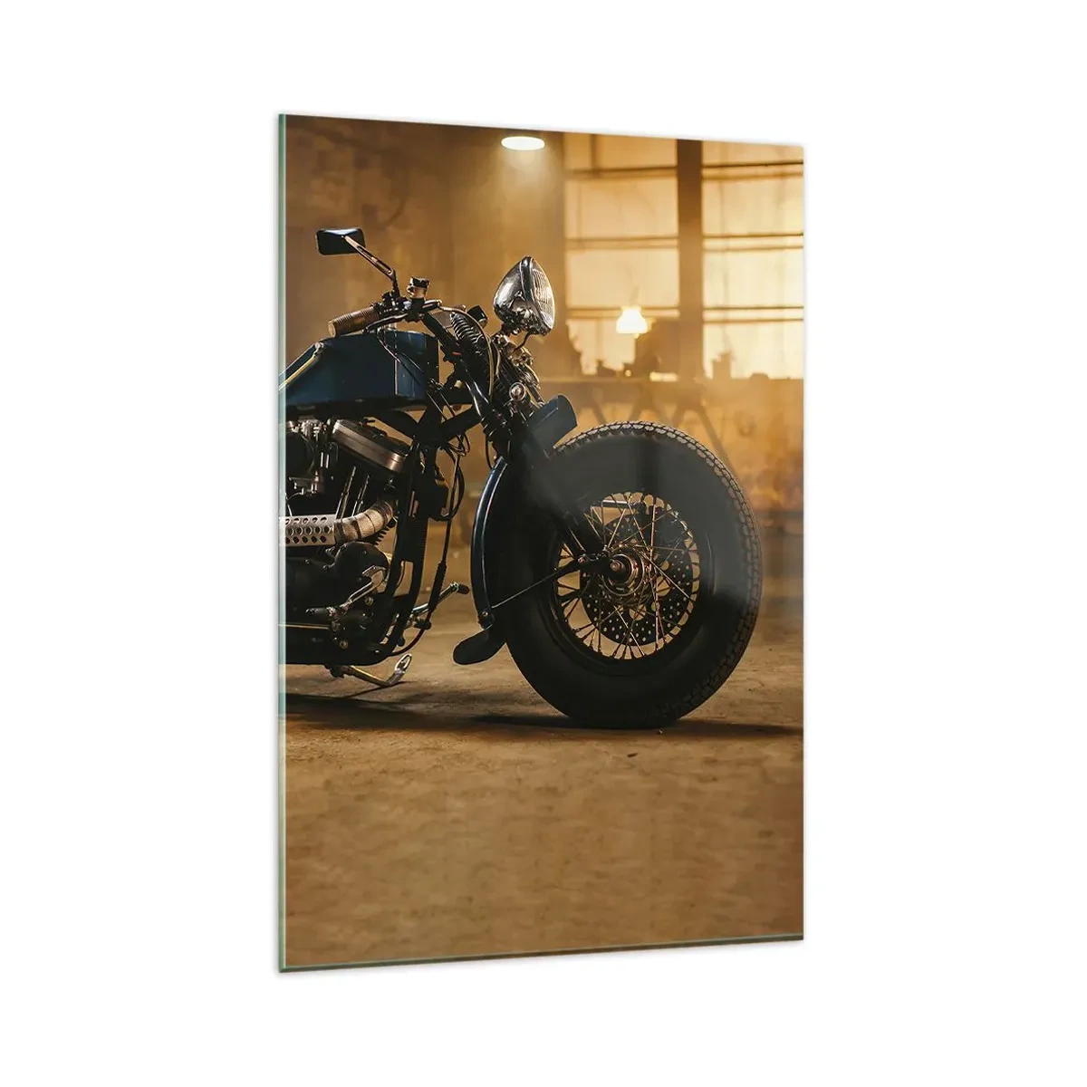 Glasbild - Bild auf glas - Ein stylisches Motorrad in einem industriellen Interieur mit warmer Beleuchtung - 80x120cm - Ich kann alles - Moderne Wanddekoration für Wohnzimmer und Schlafzimmer ARTTOR