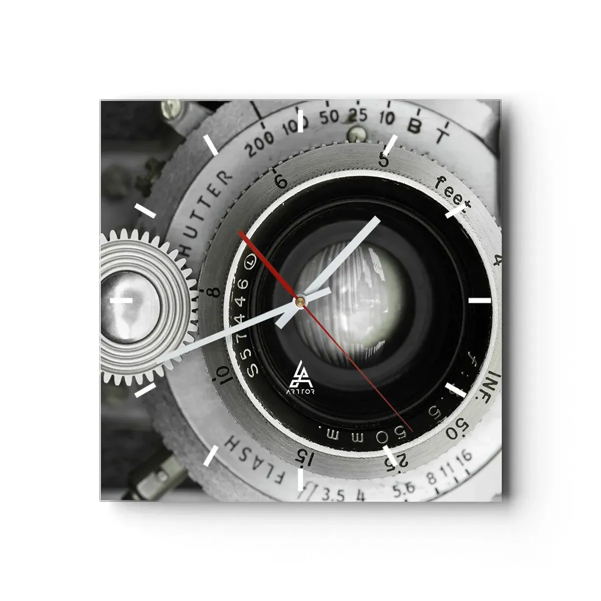 Wanduhr - Glasuhr - Das Objektiv einer alten Kamera - 30x30cm - Eine Story über Hollywood - Moderne Wanddekoration für Wohnzimmer und Schlafzimmer ARTTOR