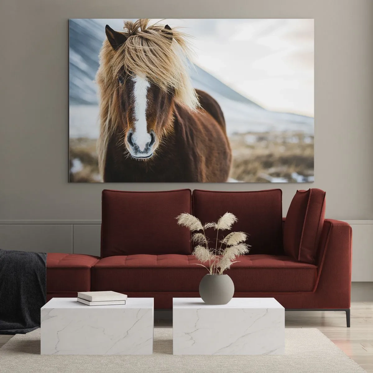 Glasbild - Bild auf glas - Ein Pferd vor einer Berglandschaft im Winter - 120x80cm - Spürst du die Freiheit? - Moderne Wanddekoration für Wohnzimmer und Schlafzimmer ARTTOR