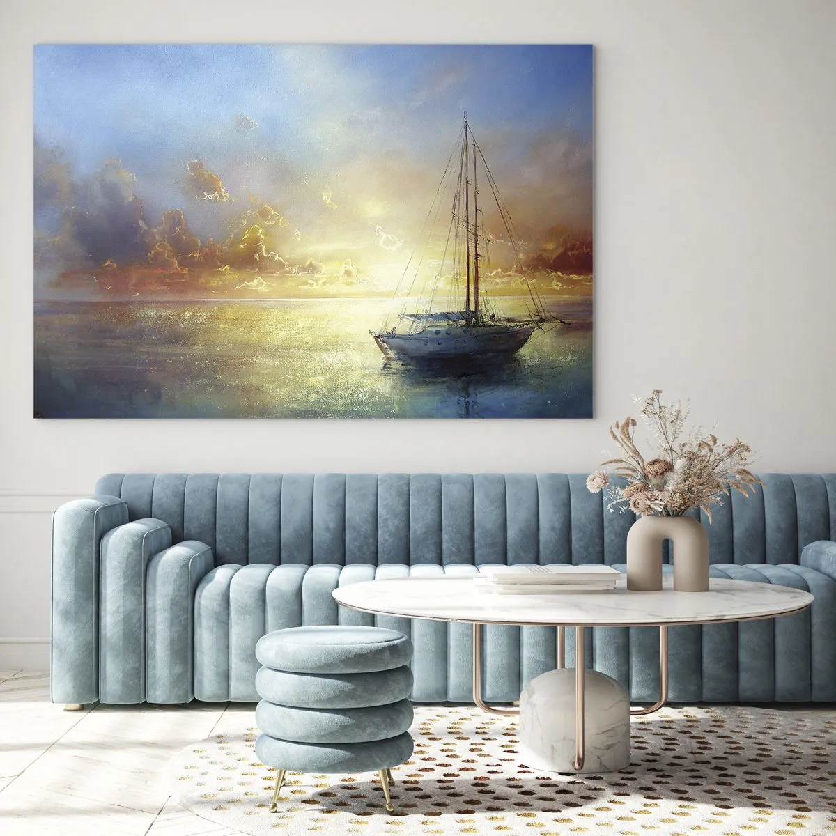 Glasbild - Bild auf glas - Ein Segelboot auf ruhiger See bei einem goldenen Sonnenuntergang - 70x50cm - In einer goldenen Bucht - Moderne Wanddekoration für Wohnzimmer und Schlafzimmer ARTTOR