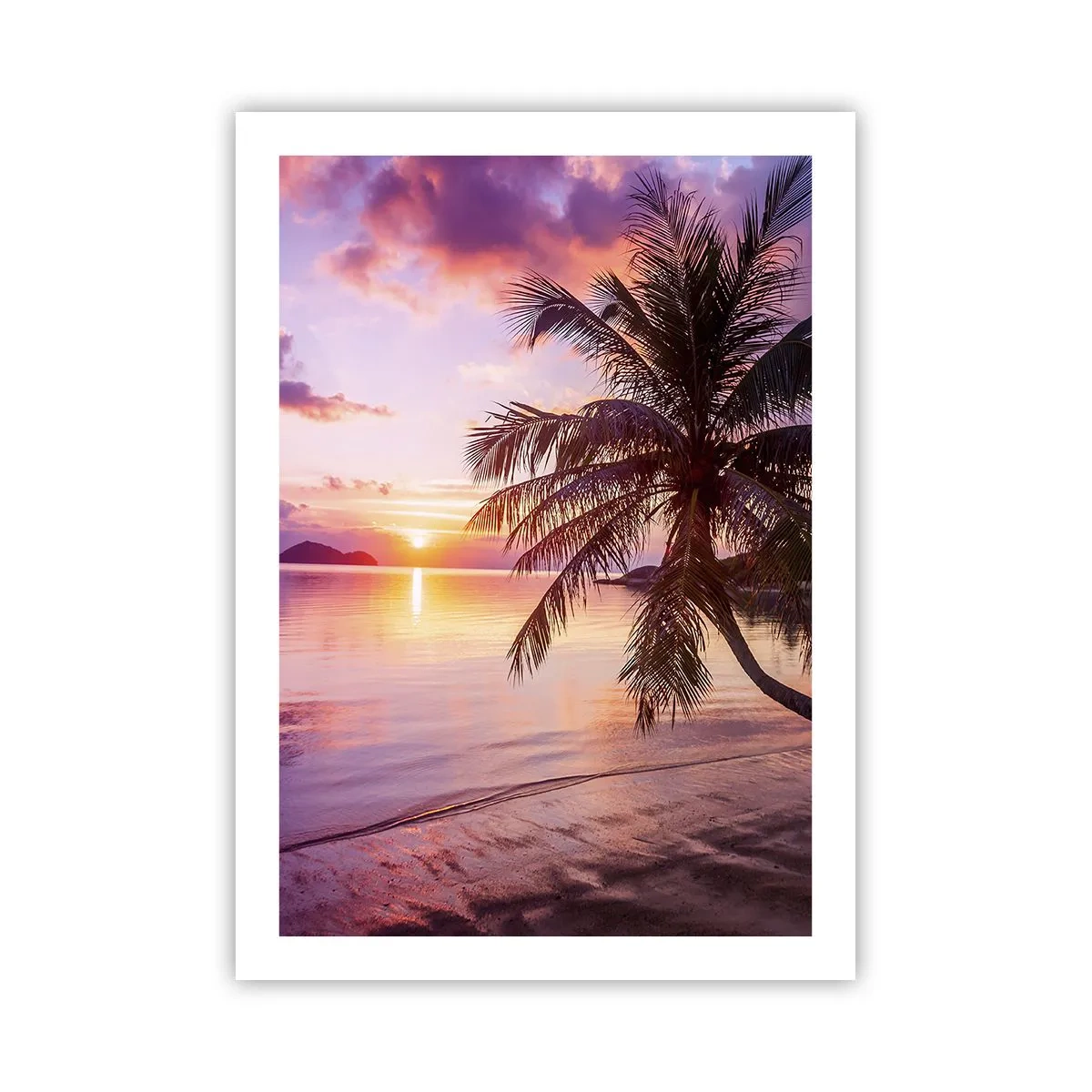 Poster - Tropischer Sonnenuntergang mit Palmen am Strand - 50x70cm - Behaglichkeit bis zum Horizont - Moderne Wanddekoration für Wohnzimmer und Schlafzimmer ARTTOR