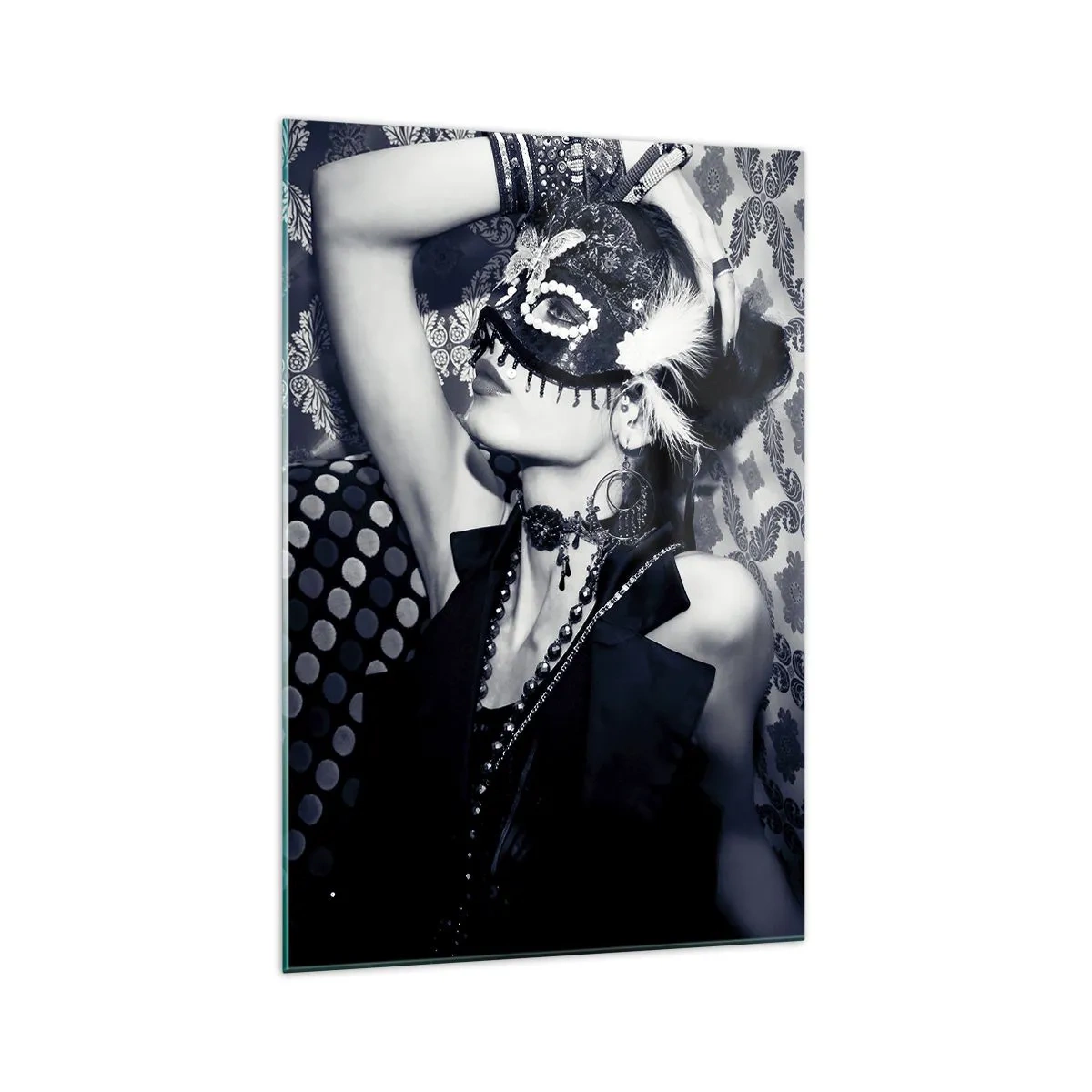 Glasbild - Bild auf glas - Eine Frau mit einer venezianischen Maske vor einem Hintergrund aus kunstvollen Mustern. - 70x100cm - Dekorationen, Ornamente, Muster ... - Moderne Wanddekoration für Wohnzimmer und Schlafzimmer ARTTOR