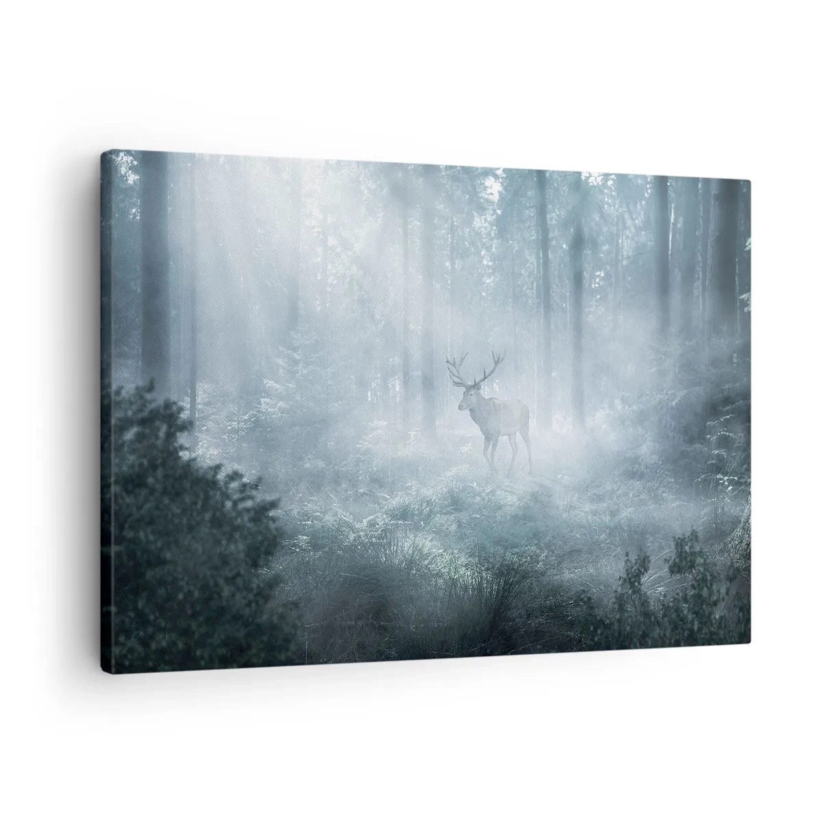 Bild auf Leinwand - Leinwandbild - Ein Hirsch in einem dichten Wald, eingehüllt in Morgennebel - 70x50cm - Morgenvisite auf dem Grundstück - Moderne Wanddekoration für Wohnzimmer und Schlafzimmer ARTTOR