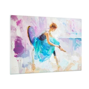 Glasbild - Bild auf glas - Eine Ballerina in einem blauen Kleid vor einem impressionistischen Hintergrund - 100x70cm - Unbeschreibliche Anmut, subtiler Charme - Moderne Wanddekoration für Wohnzimmer und Schlafzimmer ARTTOR