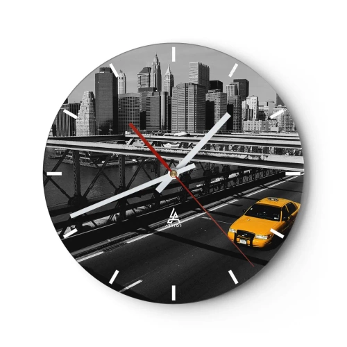 Wanduhr - Glasuhr - Ein gelbes Taxi vor einem schwarz-weißen Stadthintergrund - 30x30cm - Die Farbe einer Großstadt - Moderne Wanddekoration für Wohnzimmer, Küche und Schlafzimmer ARTTOR