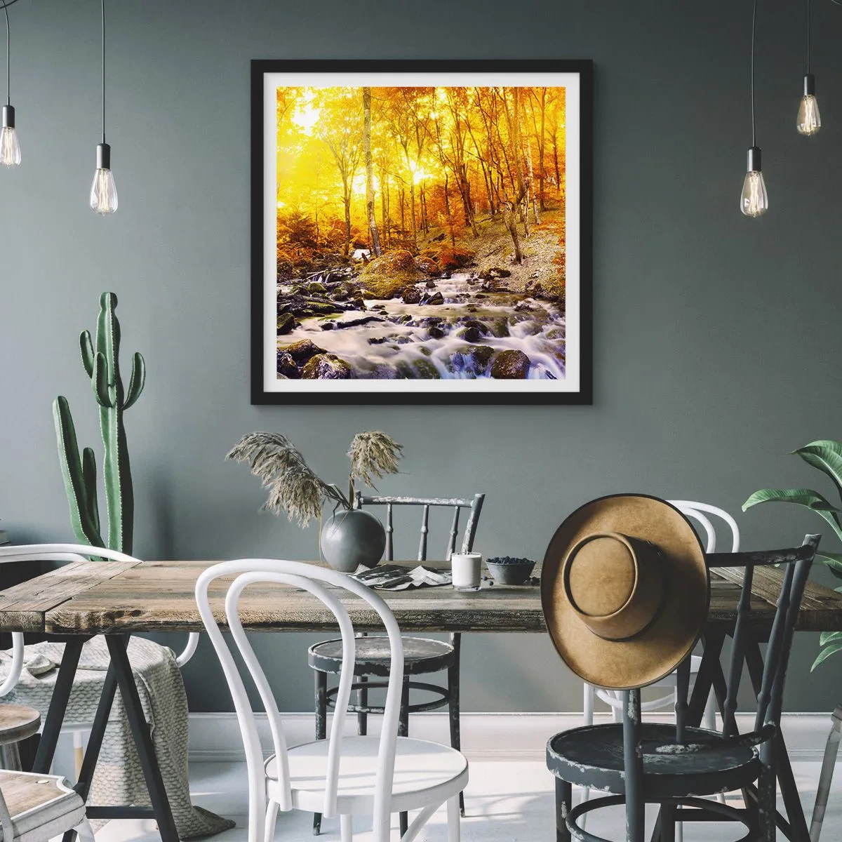 Poster in einem schwarzem Rahmen - In Gold und Platin gefasste Steine - 30x30 cm