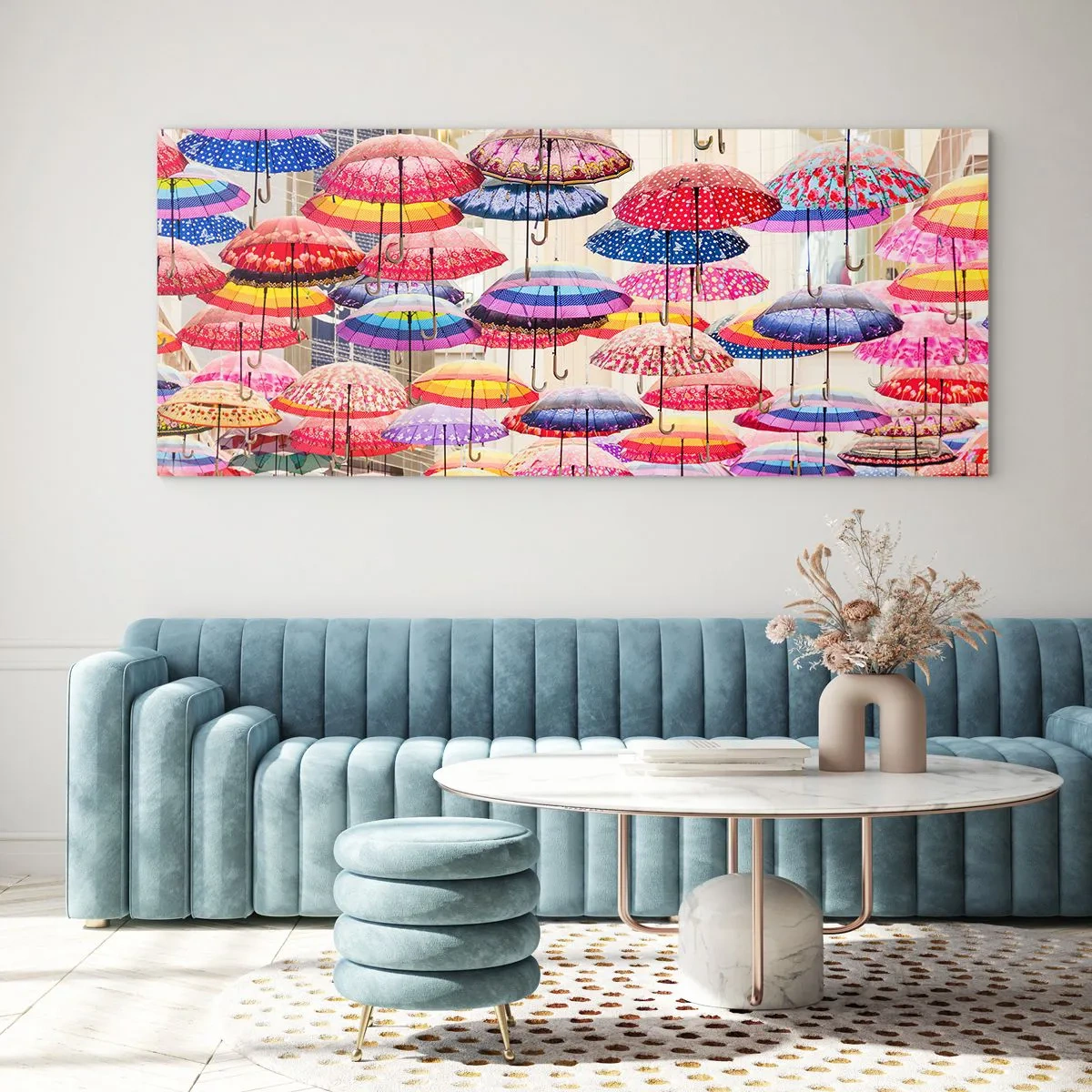 Glasbild - Bild auf glas - Bunte Regenschirme schweben in der Luft - 140x50cm - Stadtwiese - Moderne Wanddekoration für Wohnzimmer und Schlafzimmer ARTTOR