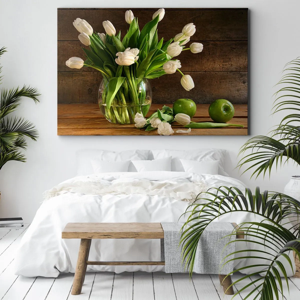 Bild auf Leinwand - Leinwandbild - Ein Strauß weißer Tulpen in einer Glasvase mit grünen Äpfeln - 70x50cm - Saftig und frisch in Grün und Weiß - Moderne Wanddekoration für Wohnzimmer und Schlafzimmer ARTTOR